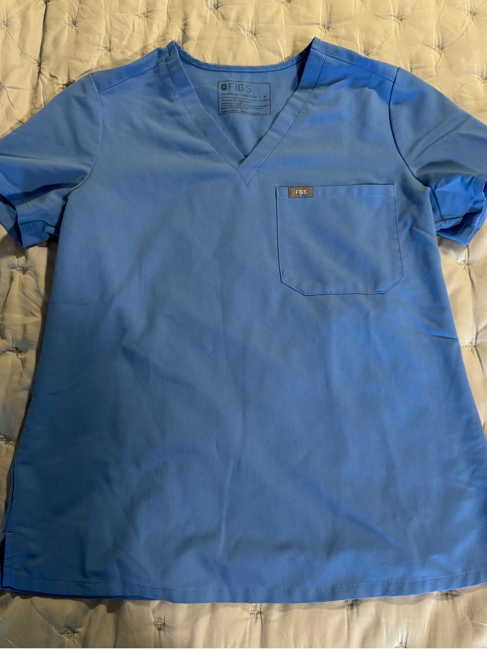 FIGS Women’s Catarina One Pocket Scrub Top - Ceil Blue